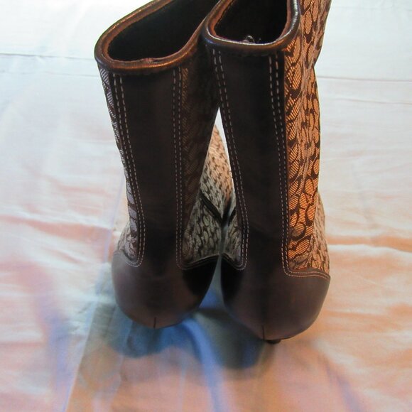 Womens Coach Jeri Mini Logo Side Zip Boots / Heels Sz 7.5 B - Picture 3 of 8